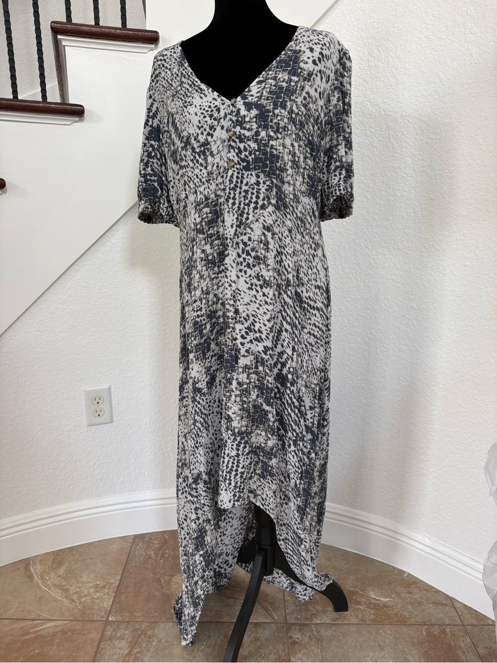 Express Black & White Asymmetrical V-Neck Dress